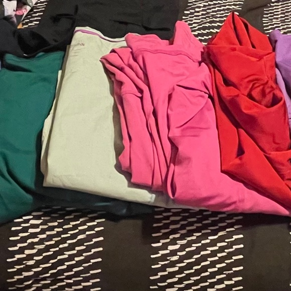 Healing Hands scrubs sets, pants and tops - Picture 1 of 4